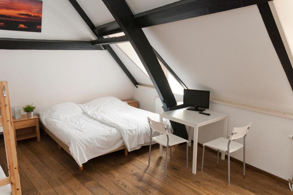 City Hostel Vlissingen Rum bild